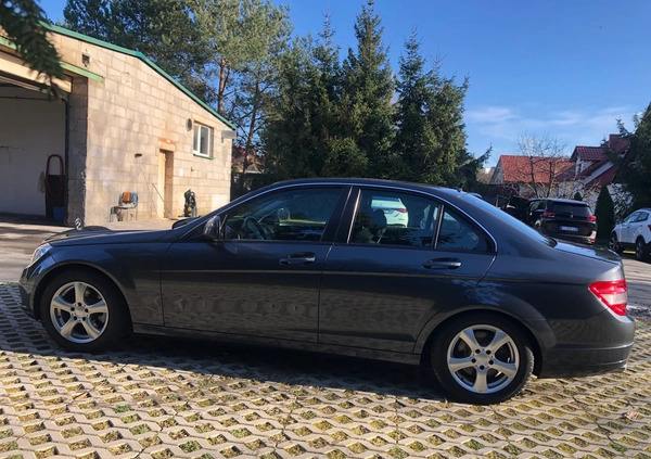 Mercedes-Benz Klasa C cena 25890 przebieg: 195000, rok produkcji 2007 z Poddębice małe 232